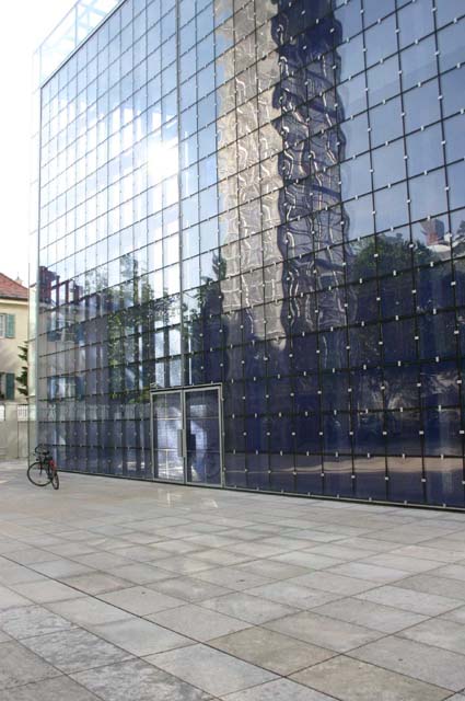 Glockenturm Spiegelung